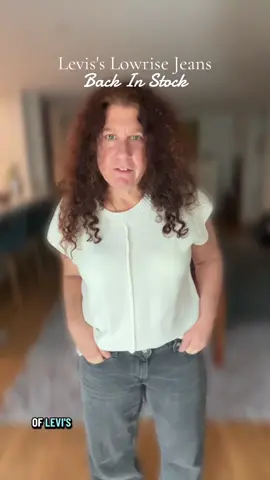 Lowrise Levi's but not too low, just perfect. Classic jeans with loose legs. #levis #tillys 