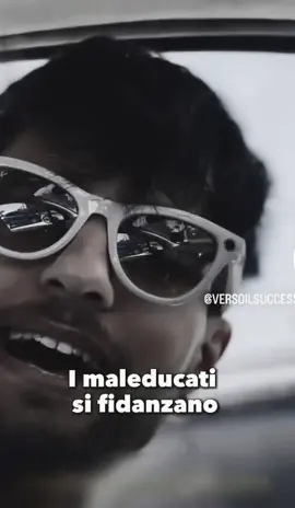 Meglio stare da solo che elemosinare le cose dagli altri.. #motivation #motivationvideos 