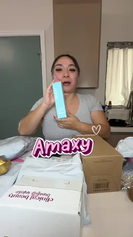 Dry shampoo in gel form🤔 Im intrigued✨ @AMAXY Haircares #amaxybeauty #amaxydryshampoogel #dryshampoo #dryshampoogel #openingpackages 