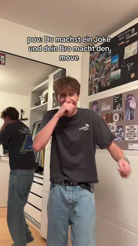 markiert jemanden der so macht @Jakub💭 #fyp #comedy #bro 