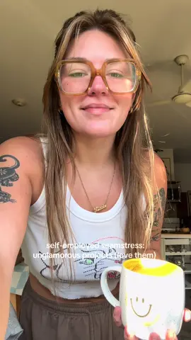 sweatshop vibes 💅🏼 (actually stuff like this is my bread n butter even tho it uses pretty much none of my sewing skills but i love it lol)  #sewing #selfemployed 