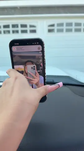 Pink must haves 🙂‍↕️🩷 #contentcreator #finds #filmingequipment 