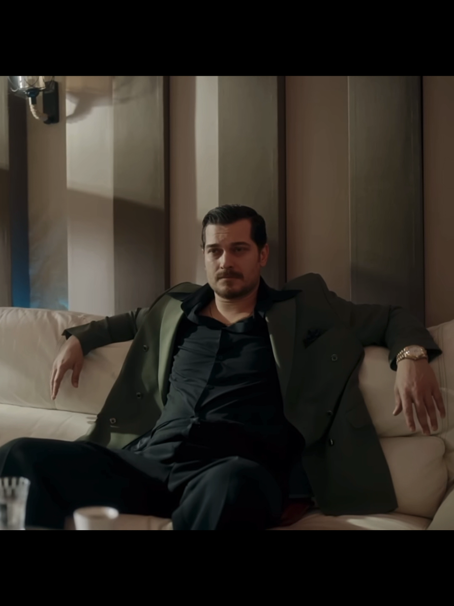 Beni, bana mahkum edip bıraktın... #eşreftek #eşrefrüya #keşfet #edit #fyp 