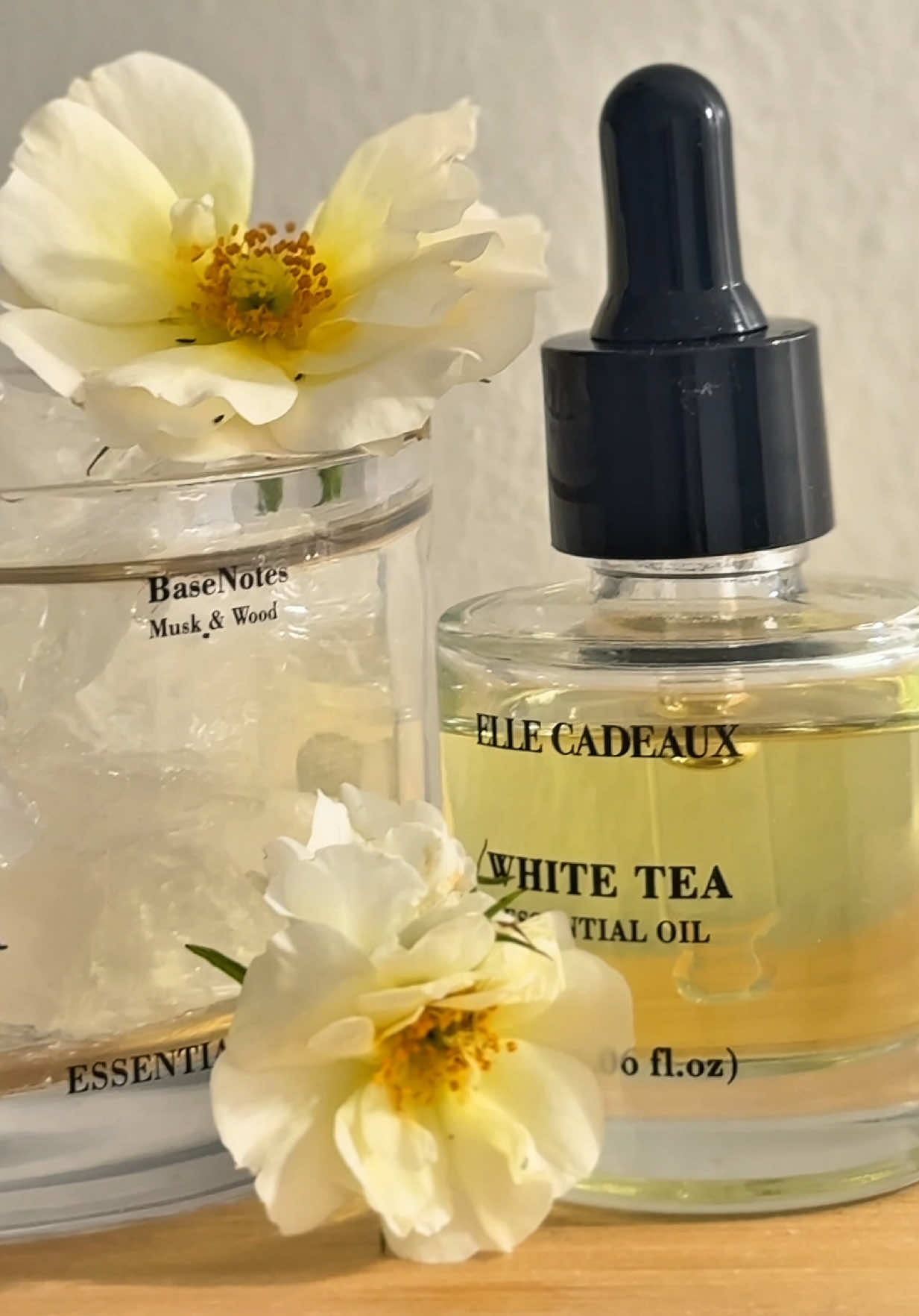 @Ellecadeaux #ellecadeaux #gifts #giftideas #sponsored THE SEARCH IS OVER! 🎁✨ I found the perfect gift that’s thoughtful, elegant, and guaranteed to impress. The Elle Cadeaux white tea + essential oil set is the ultimate self-care package — relaxing, luxurious, and absolutely gorgeous. 💆‍♀️🌸