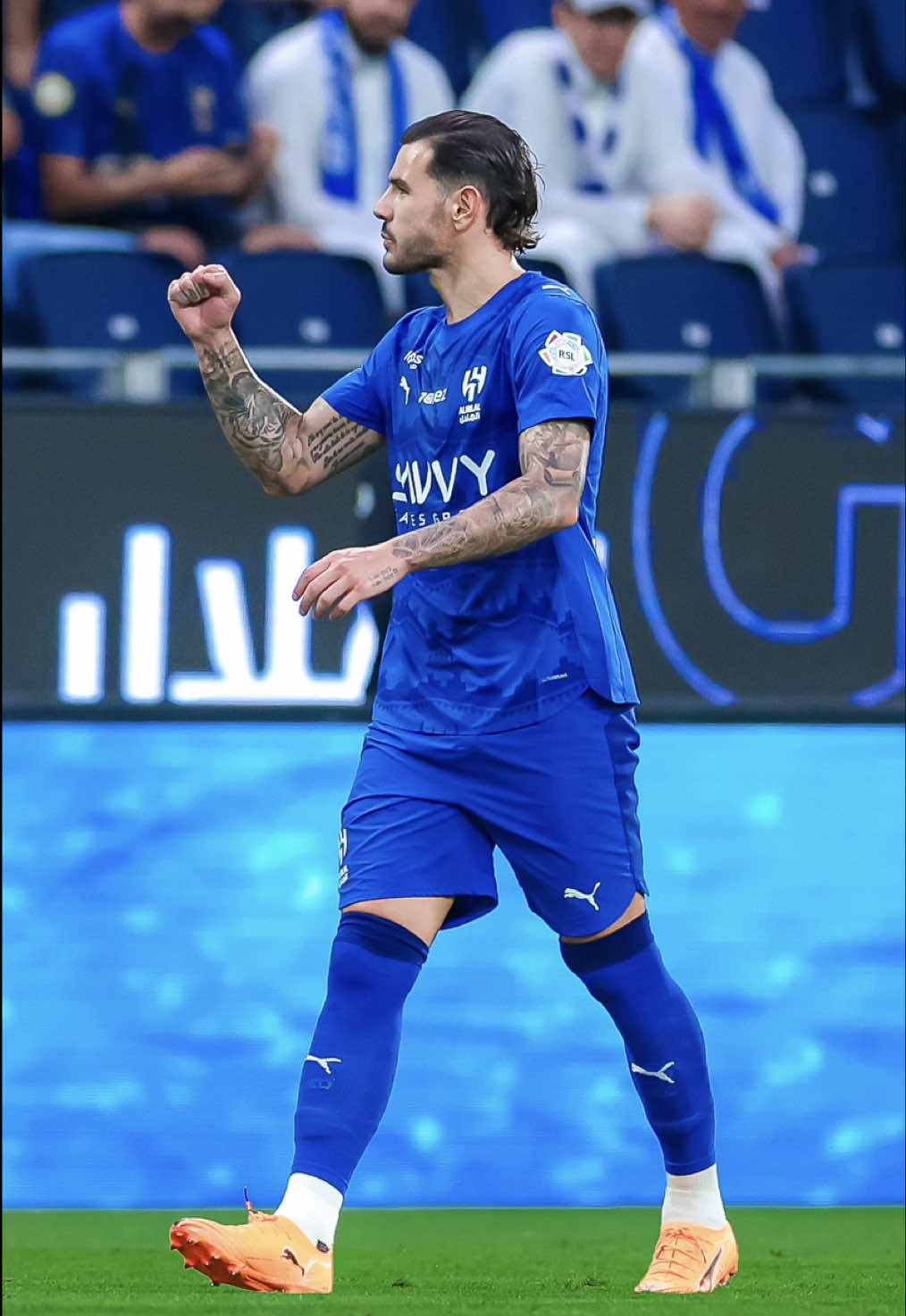 القطار ثيو هيرناندز يصل لمحطة مرمى الأخدود، ويسجل الثاني 🚆⚽