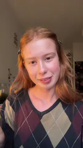 Making mistakes is chic 🍸  #chic #chicmakeup #reality #makeup #fyppp 