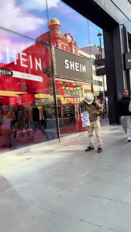 Shein pop up store at 95 Oxford Street #shein #london #oxfordstreet  #sheinforaw25 #dagifasika 