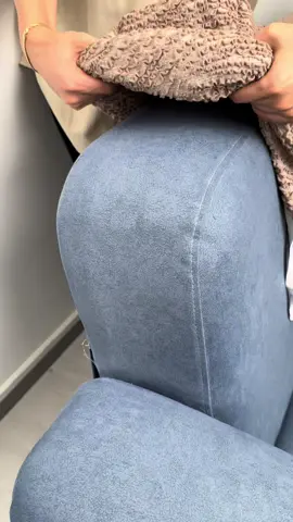 Koltuk değiştirmeden salonunu yenile!  Defne Home’un Okyanus döşemelik giydirme koltuk örtüsü ve özel ölçü yastık kılıfları ile her ev için şıklık, her kadının ihtiyacı olan pratiklik bir arada!  ✔ Özel ölçü koltuk örtüsü  ✔ Okyanus döşemelik kumaş  ✔ Lastikli tam oturuş giydirme kılıf  ✔ Makinede yıkanabilir, bozulma yaşanmaz ✔ Koltuğa birebir uyum, pratik temizlik çözümü  Sipariş için hemen mesajlarınızı bekliyoruz 💕 #koltukörtüsü #giydirmeörtü #koltukkılıfı #özelölçükoltukörtüsü  #boheme 