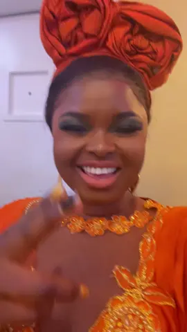 Ah lek dis song too badly. Mi sis @hawaadacoomberkallon12  e wedding 💒 na be Tok of the town. 