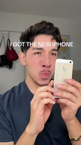 unbox my NEW IPHONE with me 😝😝😝 #unboxing #iphone17 #fyp