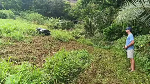 🌱🚜 OFFRE SPÉCIALE SALON DE L’AGRICULTURE 2025 🚜🌱 👉 Votre LM800 INFRONT à partir de 550 000 XPF livrée Papeete. ✅ Disponible uniquement avec notre OFFRE SOURCING* ✅ Modèle visible sur Papeete ✅ Offre valable toute la période du Salon de l’Agriculture 2025, jusqu’au 6 octobre inclus. (On n’y participe pas physiquement mais le cœur est là 💚) ⚙️ Caractéristiques techniques clés – LM800 PLUS : - Moteur essence 16 HP - Poids robuste : 250 kg - Radio télécommandée pour un contrôle à distance sécurisé - Largeur de coupe : 800 mm - Capable d’affronter des pentes jusqu’à 45° - Idéale pour l’entretien de terrains pentus et broussailles denses 🔥 Profitez de cette occasion pour vous équiper avec un appareil puissant et adapté à vos besoins ! Pour plus d’informations ou pour toute demande de devis, contactez-nous : 📞 +689 89 26 72 91 📩 Par message privée ou via notre site : https://www.tamaki-import.com/shop/lm800-plus-876?tags=14 📦⛴ *Présentation de l'OFFRE SOURCING : https://www.tamaki-import.com/sourcing-achats-a-l-international #TamakiImport #LM800 #Infront #SalonAgriculture2025 #Sourcing 