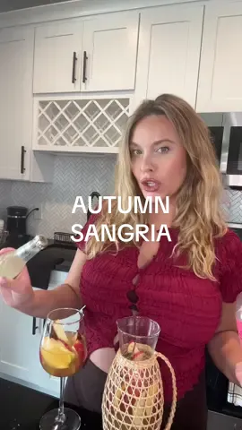 FALL GIRLS NIGHT SANGRIA ❤️🤎 @Lulus #luluspartner #lovelulus code ALLYSSA20 for 20% off first purchases! #batchdrinks #fallrecipes 