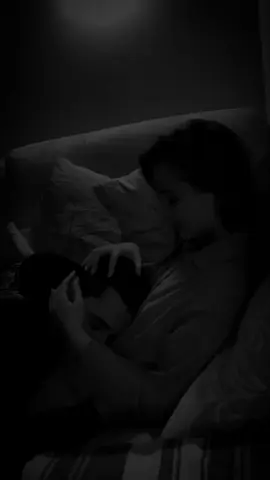 أغار عليك من الهواء لو فات#fyp #tiktok #حب #مجرد_ذووقツ🖤🎼 #تصميم 