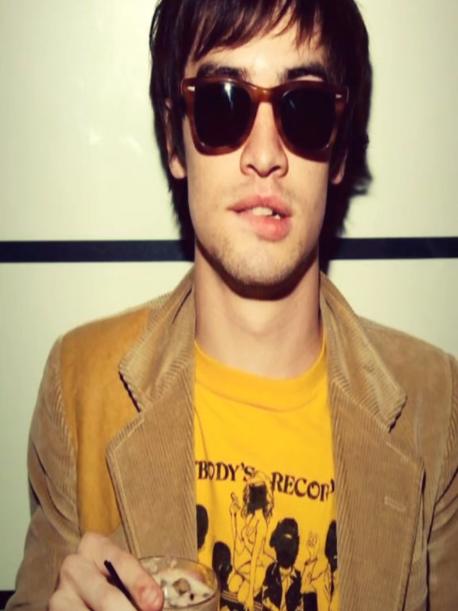 every girls first celebrity crush #brendonurie #panicatthedisco #foryoupage #patd #brendonurieedit 