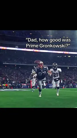 Is Rib Gronkowski the best TE of all time ? #football #nfl #gronkowski #patriots #tombrady 