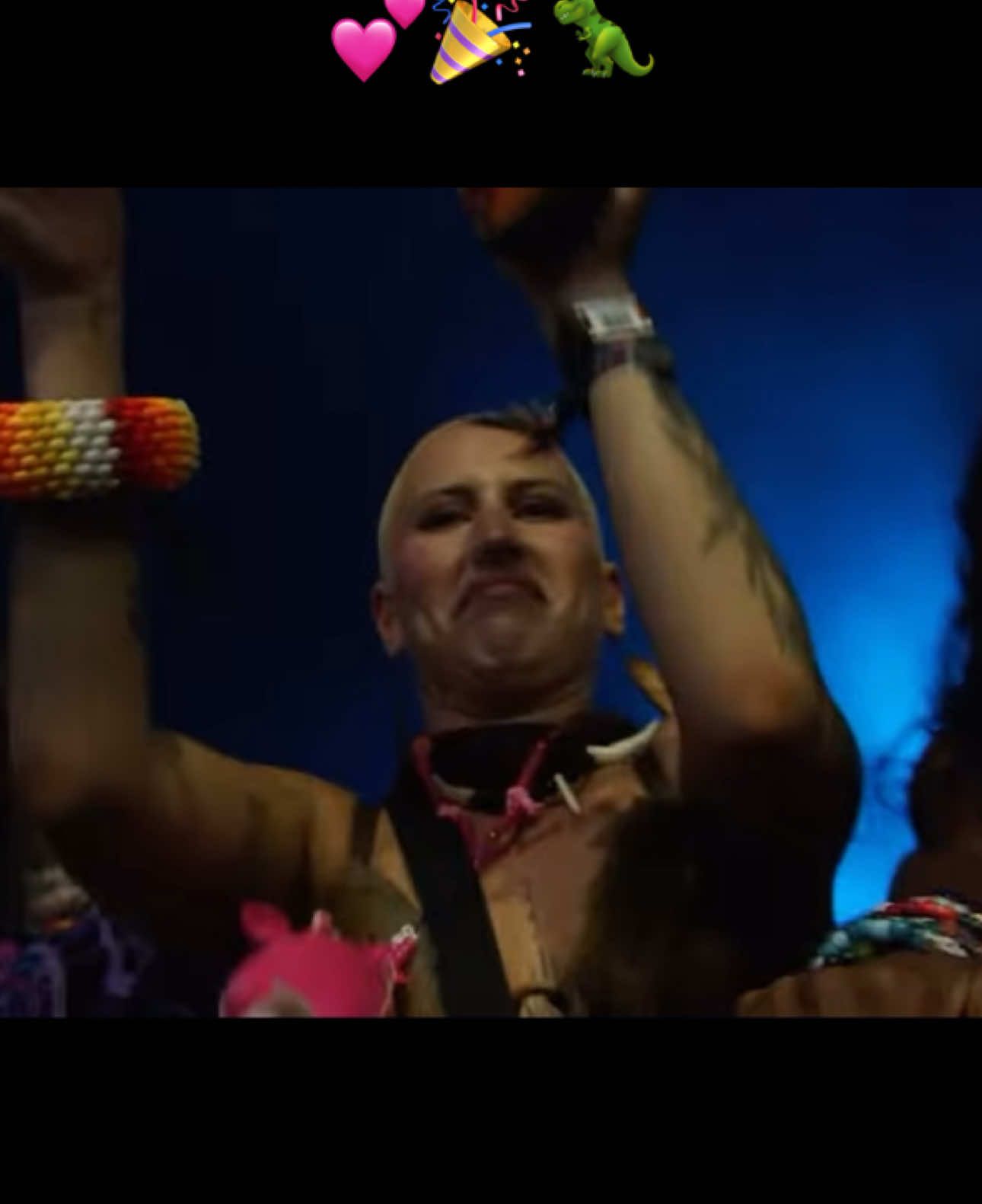 Honestly, a huge highlight of lost lands  was my friend texting me telling me she’s watching couch lands, and seeing me on the TV😂💕 ##wooli#lostlands#madeittotherail#headbanger