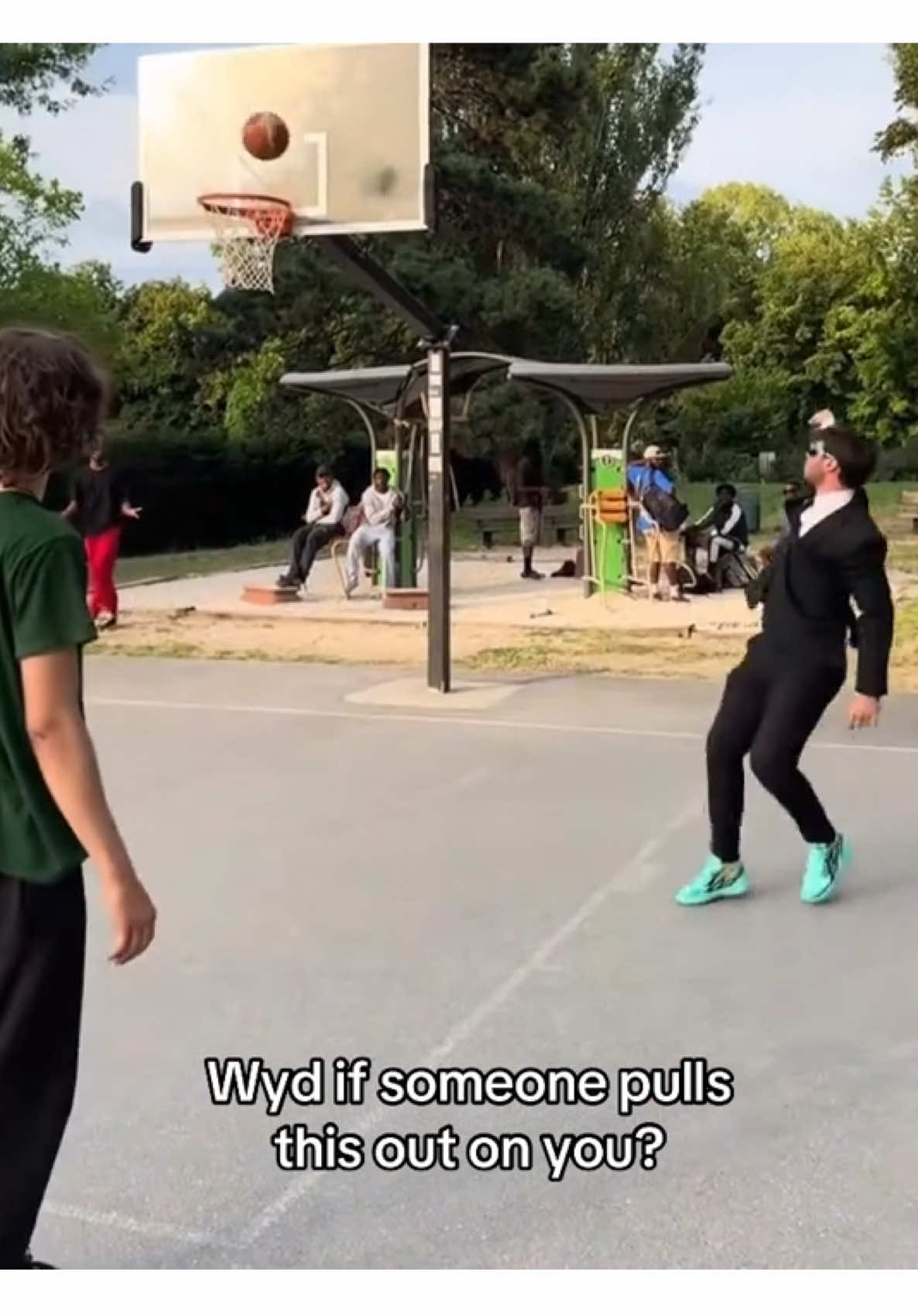 Wyd if someone pull this out on you?  (@suitmanparis) #NBA #basketball #sports #fyp #goofy 