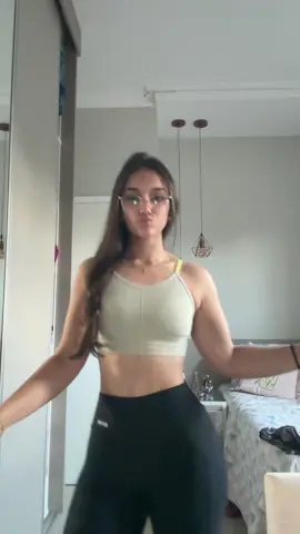 Bem dançarina 💃  Dc:?