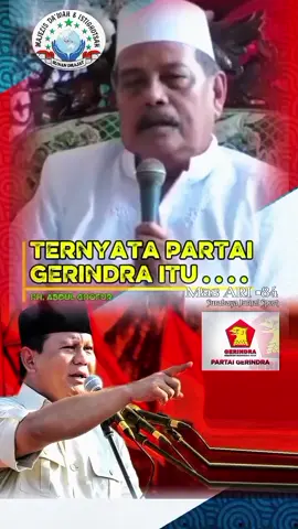 🔴 Fakta Menarik Partai Gerindra_ KH. Abdul Ghofur pun membeberkan kriteria pemimpin yang kelak akan menjadi Presiden Indonesia yang akan terpilih pada Pilpres 2024. “Sunan Giri : jujurnya bukan main, Sunan Drajat : yang pandai menata ekonomi, harapannya pemimpin Indonesia bisa seperti Sunan Giri dan Sunan Drajat, insyaallah Indonesia gemah ripah loh jinawi,” tutur KH. Abdul Ghofur, di depan Prabowo Subianto. Selain berpesan, KH. Abdul Ghofur dan para santri Pondok Pesantren Sunan Drajat, juga menyatakan dukungannya kepada Prabowo Subianto Djojohadikusumo. “Santri-santri saya siap membela Pak Prabowo. Saya mendoakan Pak Prabowo jadi presiden,” kata KH. Abdul Ghofur. Lebih lanjut, KH. Abdul Ghofur mengatakan, bahwa Pondok Sunan Drajat, sebenarnya memiliki hubungan dengan Partai Gerindra. “Gerindra itu Gerakan Sunan Giri dan Sunan Drajat,”