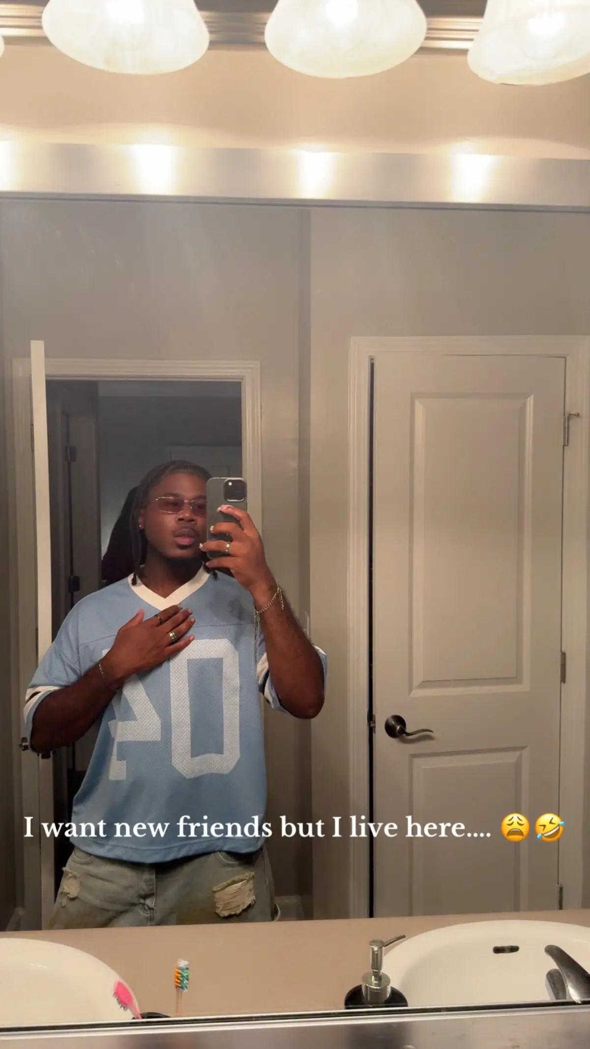 Jumping on the trend, let’s see how successful I am.#fyp #FORYOU #friends #foryou 