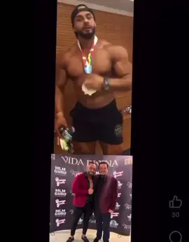 👉 Conoce la historia de un físico culturista que alcanzó el primer lugar en competencia, transformando su rendimiento y recuperación gracias a los suplementos de Vida Divina. Este testimonio es inspiración para todos los que entrenan en el gimnasio y buscan resultados reales. 💯💥 ✨ Si eres atleta, amante del fitness o simplemente quieres llevar tu cuerpo al siguiente nivel, este video es para ti. #VidaDivina #Fitness #Testimonio #Culturismo #Gimnasio @highlight