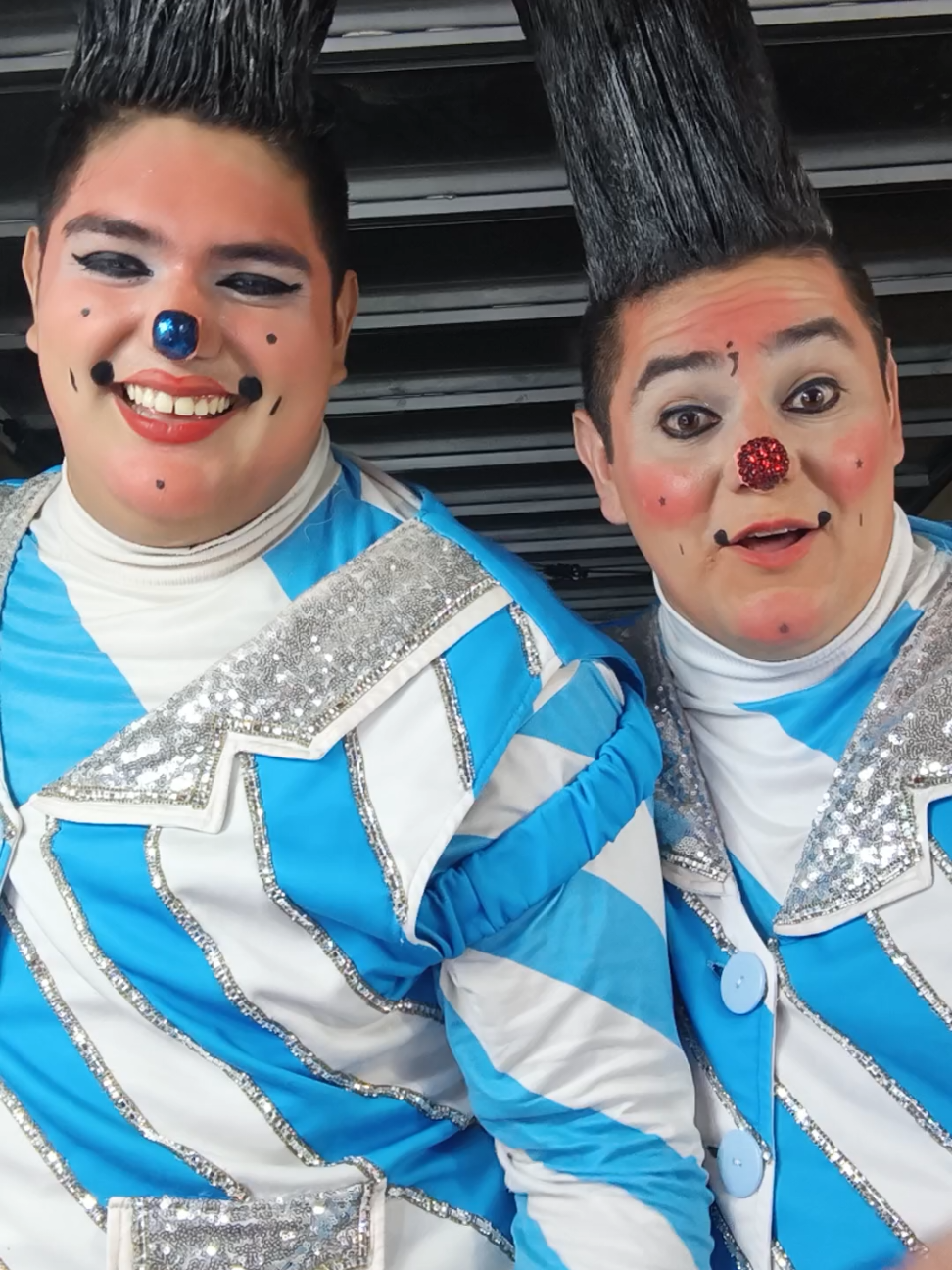 saludos y feliz aniversario @jmilo #seguidores #saludos #LOSPAPOS #paratiiiiiiiiiiiiiiiiiiiiiiiiiiiiiii #COLOMBIA 