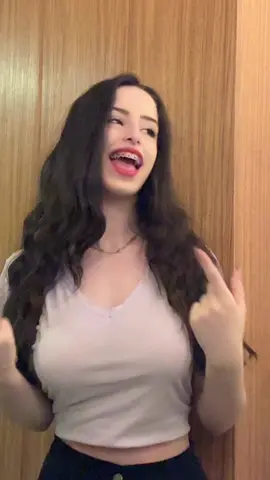 خلص انا ادمنت عل اغاني المصرية😍😍❤️❤️