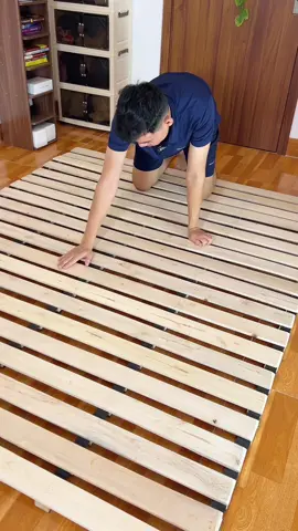 Trả lời @𝑷𝒉𝒖̀𝒈 𝑻𝒉𝒂́𝒊𝑪𝒐̂𝒏𝒈🦚 Giường Pallet gỗ quế cao cấp #tienkiemdinh #giuongpallet #giuonggoque 