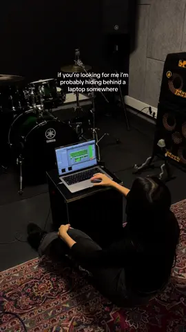 👩🏻‍💻 <- me for real @CAJSA  #femaleproducer #musicproducer #rehearsal #audioengineer #livesound 