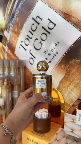 The Touch of Gold collection just dropped 💫 @Bath & Body Works  Grabbed the new Touch of Gold mini perfume at Bath & Body Works 💛 #bathandbodyworks #touchofgold #houstoncreator #shopwithme #fyp 