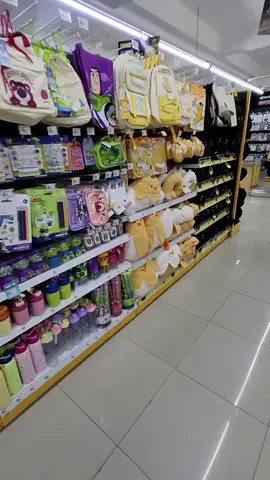 boneka pisangnya kaka 🍌🍌✨🫶🏻 #bananaya #bonekapisang #bonekamrdiy #mrdiy #jombang24jam 