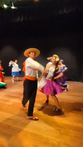 Viva mi patria Bolivia Cueca #bolivia🇧🇴 #turismo #cultura #cuecas #danza 