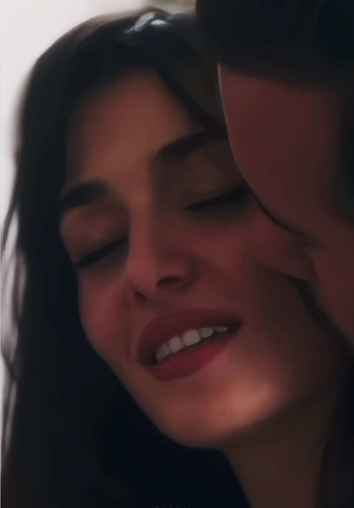 انا لك ماني لغيرككك🫦♥️♥️ ‏#azize #halka #gunesinkizlari #sençalkapımı #asklaftananlamaz          ,  