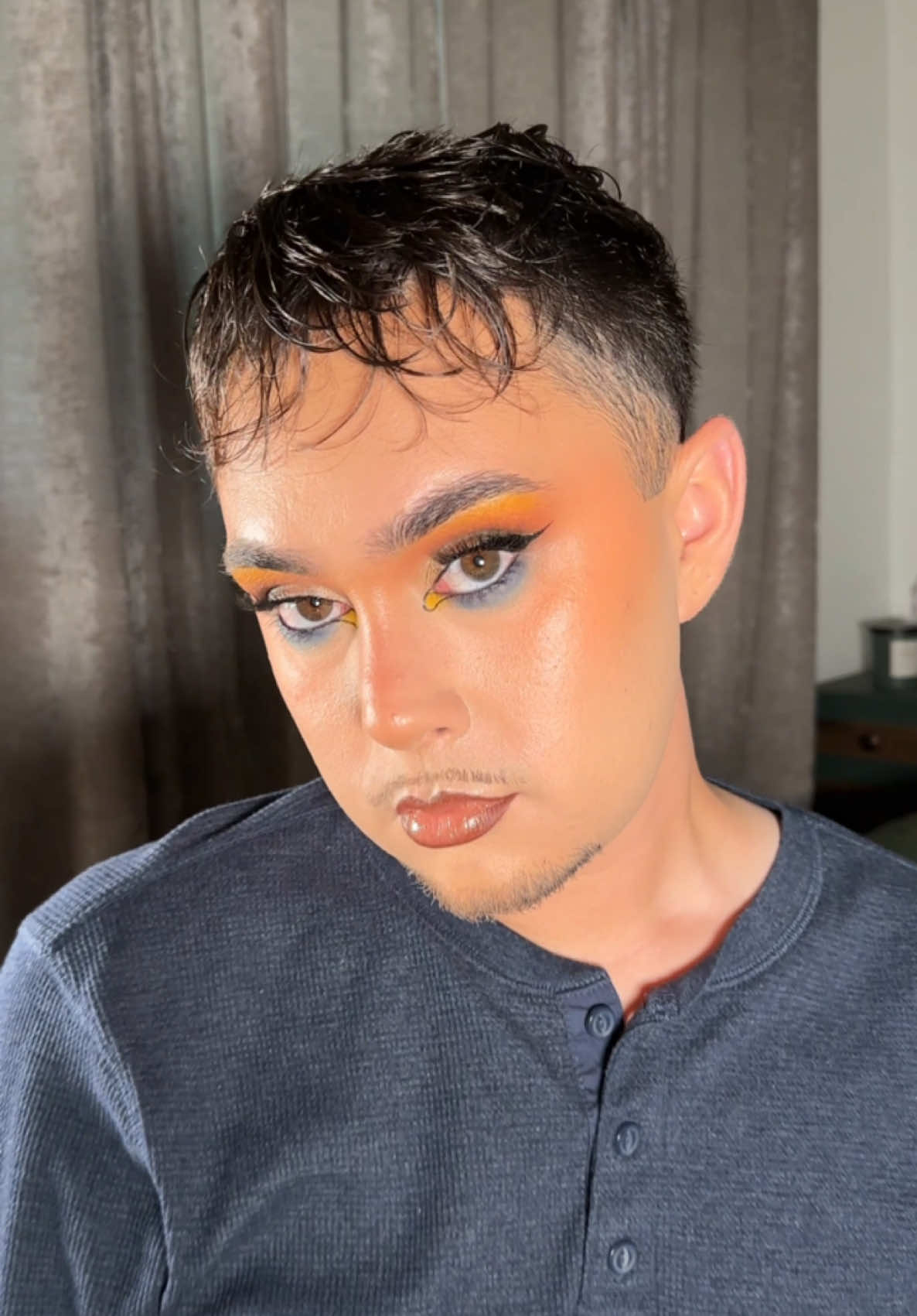 Click click 🔫 #fallmakeup #makeuptransformation 