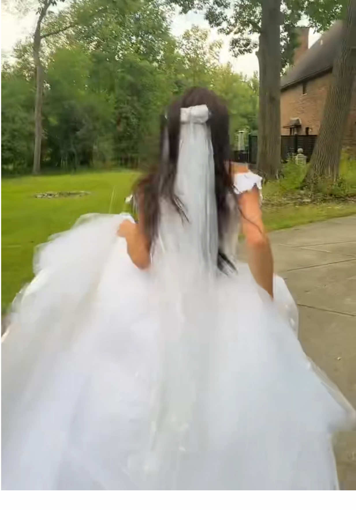 From my August backyard wedding, running around in my moms dress 🫶🏼 i cannot wait to recreate this this weekend. 