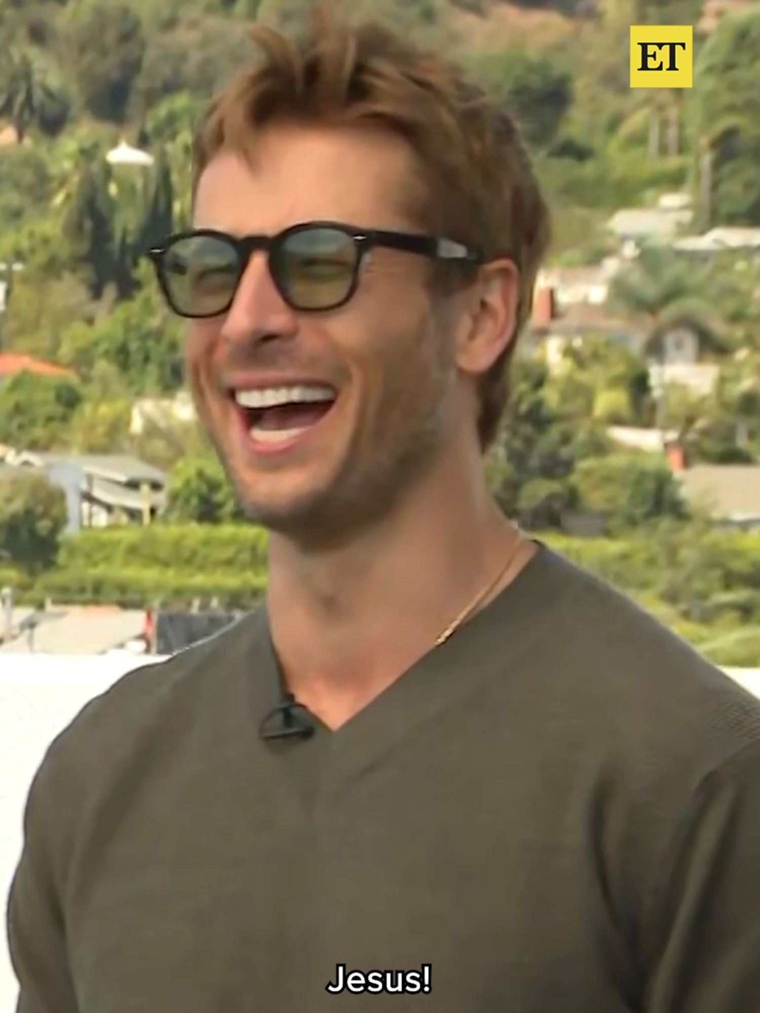 Glen Powell is putting his college years to good use while playing beer pong with the cast of 'Chad Powers.' 🏈🍻 #glenpowell #chadpowers