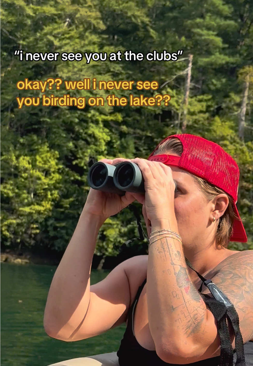 where are my queer birders at?? 🐥🏳️‍🌈 #wlw #lesbian #birds #queer 