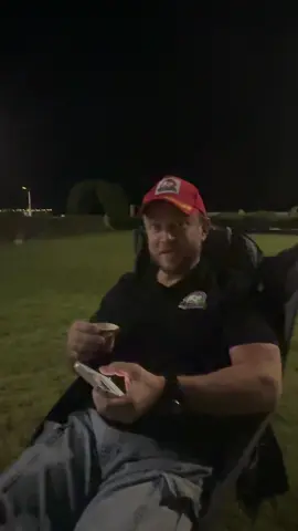 #شعب_الصيني_ماله_حل😂😂 قعده على الكرنيش