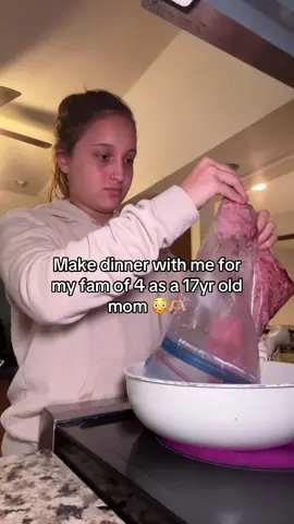 My man has been non stop asking for this…. #teenmom #dinner 
