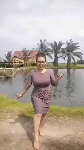 Hiburan doank☺️ #Lipsync  #AsalMaOloHoDiAu  dimanapun bawa happy🥰 #mds♥️ 