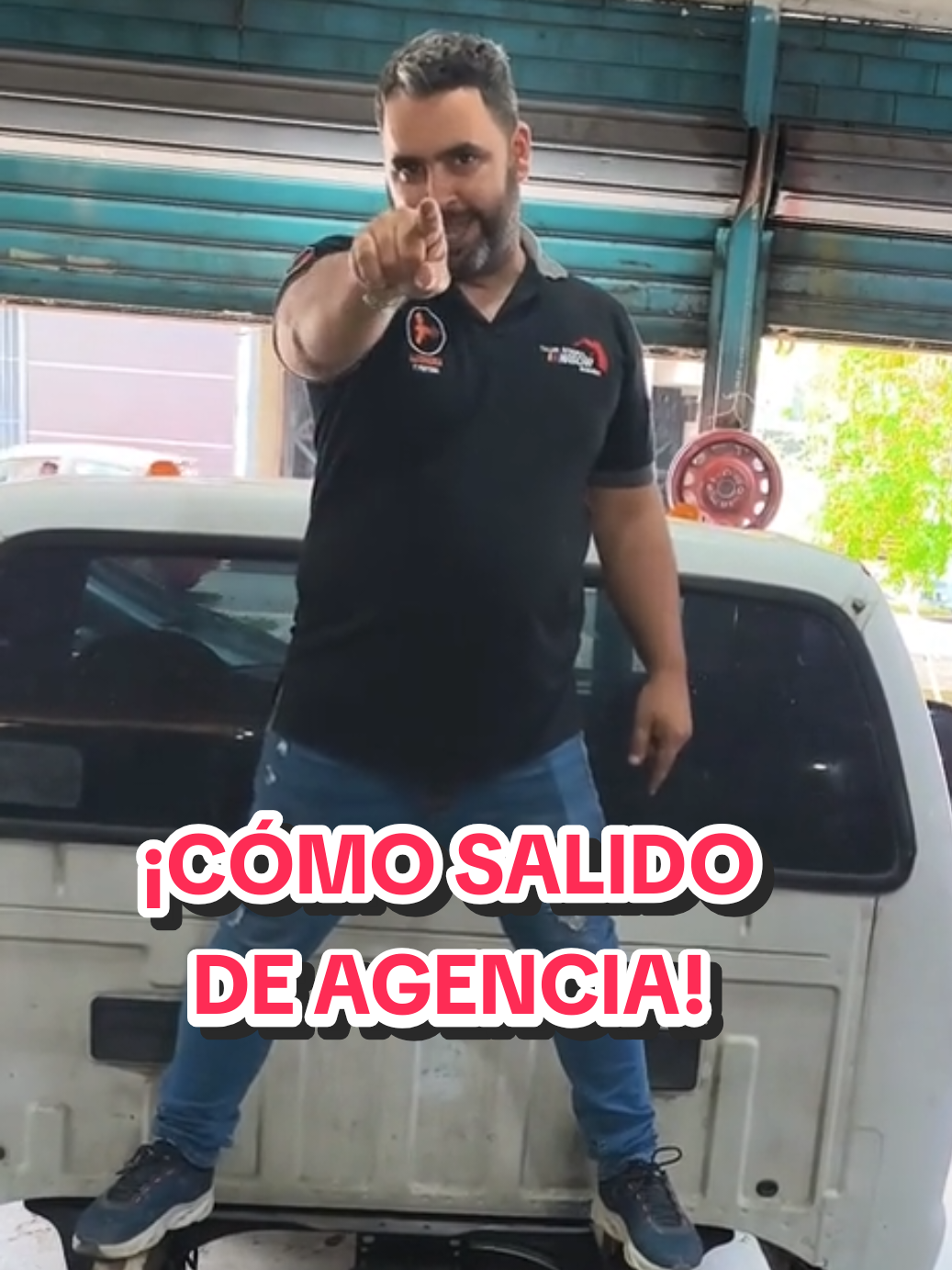 🚗✨ ¡Transformación total en tiempo récord! . De un Ford Tritón desgastado a como nuevo, con pintura impecable, tapicería renovada, chasis restaurado y rines que brillan como el primer día.😎😎🔥🔥 . 👀 Quédate hasta el final para ver el increíble resultado que parece salido directo de agencia.👌🏽✨ . ¿Quieres que tu vehículo luzca así de espectacular? ¡Contáctanos y dale nueva vida a tu auto!🙌🏽 . #restauracion #antesydespues #viraltiktok #fordtriton #profesionales 