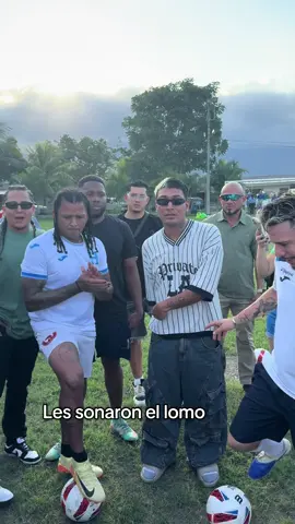 😱😂🥶Por andar de Fresitas les sonaron los lomos 