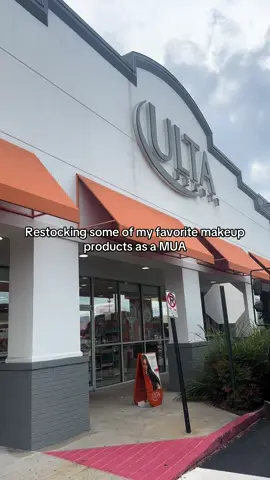These are a few products I’m loving currently, plus I threw in a few recommendations! I know it’s some makeup lovers that can also recommend some of the products they can’t live without, so let me know as well! Also, without me buying foundation and concealer today, how much do you guys think was spent?! #ultabeauty #ultahaul #ulta #makeupartist #atlantamakeupartist 
