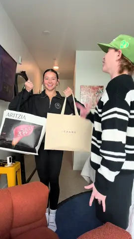 a try on haul with hallyn (and alli is there too)
