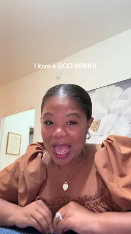 YALL KNOW THE FACE YOU IMAGINE WHEN A GOD WINK HAPPENS IN YOUR DAY!! #god #christiantiktok 