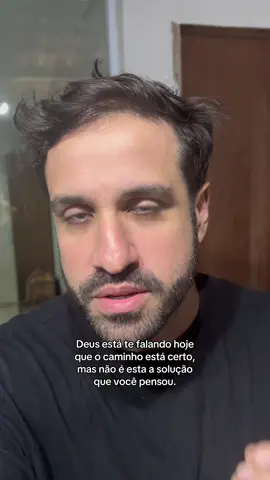 2 Reis 4 - Ele te pediu as vasilhas e não o azeite! 