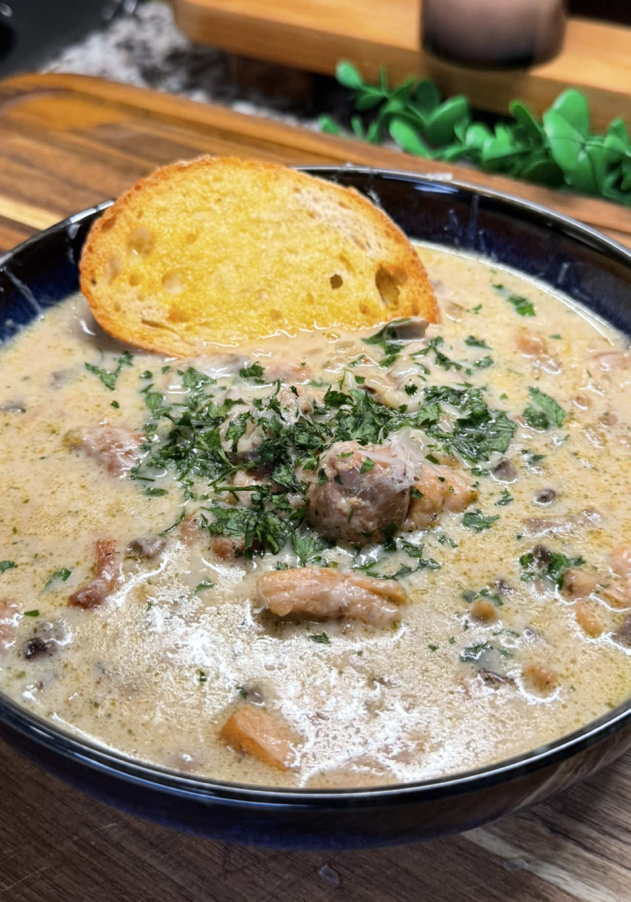 this meal is absolute comfort in a bowl🍄‍🟫🌿🍗creamy chicken & mushroom wild rice soup is so perfect for soup season! Ingredients: - 1.5 lbs boneless skinless chicken thighs, cubed - 2 tbsp olive oil - 2 tsp onion powder - 2 tsp garlic powder - 1 tsp salt - 1 tsp black pepper - 16 oz baby Bella mushrooms, roughly chopped - 1/2 large yellow onion, diced - 4 cloves garlic, minced - 2 tsp chicken bouillon powder - 1 tsp parsley flakes - 1.5 tsp dried thyme - 1.5 tsp @Kinder's Flavors Garlic & Herb seasoning - 1.5 tbsp flour - 1/3 cup white wine - 8 cups chicken broth - 1 box @Ben’s Original Long Grain & Wild Rice with seasonings - 1/2 cup heavy cream - 1/2 cup grated parmesan - 1/4 cups chicken broth chopped parsley #mushroomsoup #chickenandricesoup #soupseason #easydinnerideas #creatorsearchinsights 