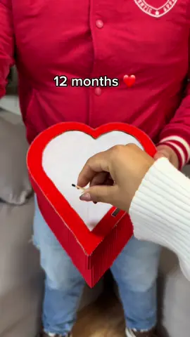 It’s the best gift I got 🎁❤️ Is a personalized crystal ball that plays your favorite video. #couples #anniversarygift #personalizedgifts #videosphere #girlfriend 