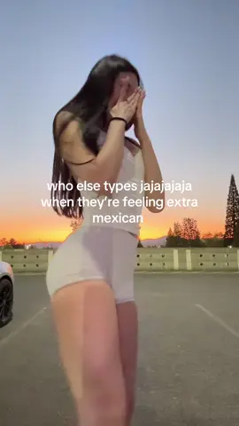 Ayeeeee do the Mexican dance 💃 🕺🏻🪩