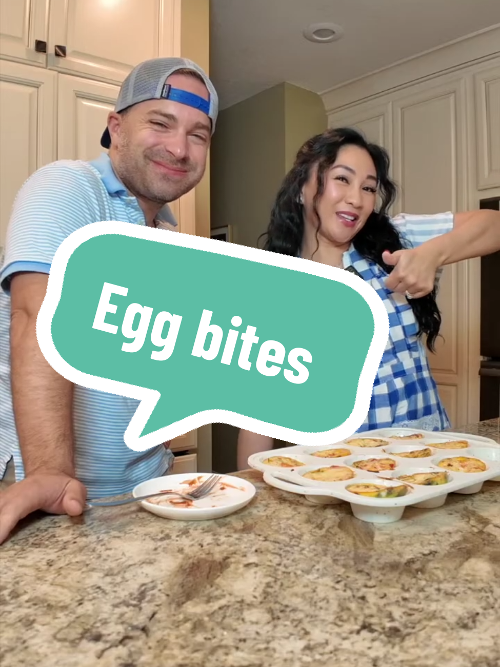 My favorite part of this video? Justin’s taste test at the end! 💛 You’ve gotta see if he approves these egg bites 👨‍🍳👀 Back to school = busy mornings, so I made these easy egg bites 🥚✨ Perfect for meal prep, on-the-go breakfasts, and yes they taste just as good reheated! Here’s the recipe ⬇️ 🥚 12 eggs 🧅 Onion powder 🧄 Garlic powder 🌶️ Red pepper flakes 🧂 Salt + pepper 🫗 A little oil to grease muffin liners ✨Add-ins I love for extra flavor + color: 🥒 Cucumber 🍅 Tomatoes 🫒 Olives 🌶️ Jalapeño 🫑 Red pepper 🟠 Orange pepper 💛 Yellow pepper 🧀 Mozzarella cheese 🧀 Feta cheese Bake at 350F for 25 minutes → breakfast ready for the week 🙌 💭 What would YOU add to your egg bites? #BackToSchoolRecipes #EasyBreakfastIdeas #MealPrepBreakfast #EggBites #HealthyBreakfast 